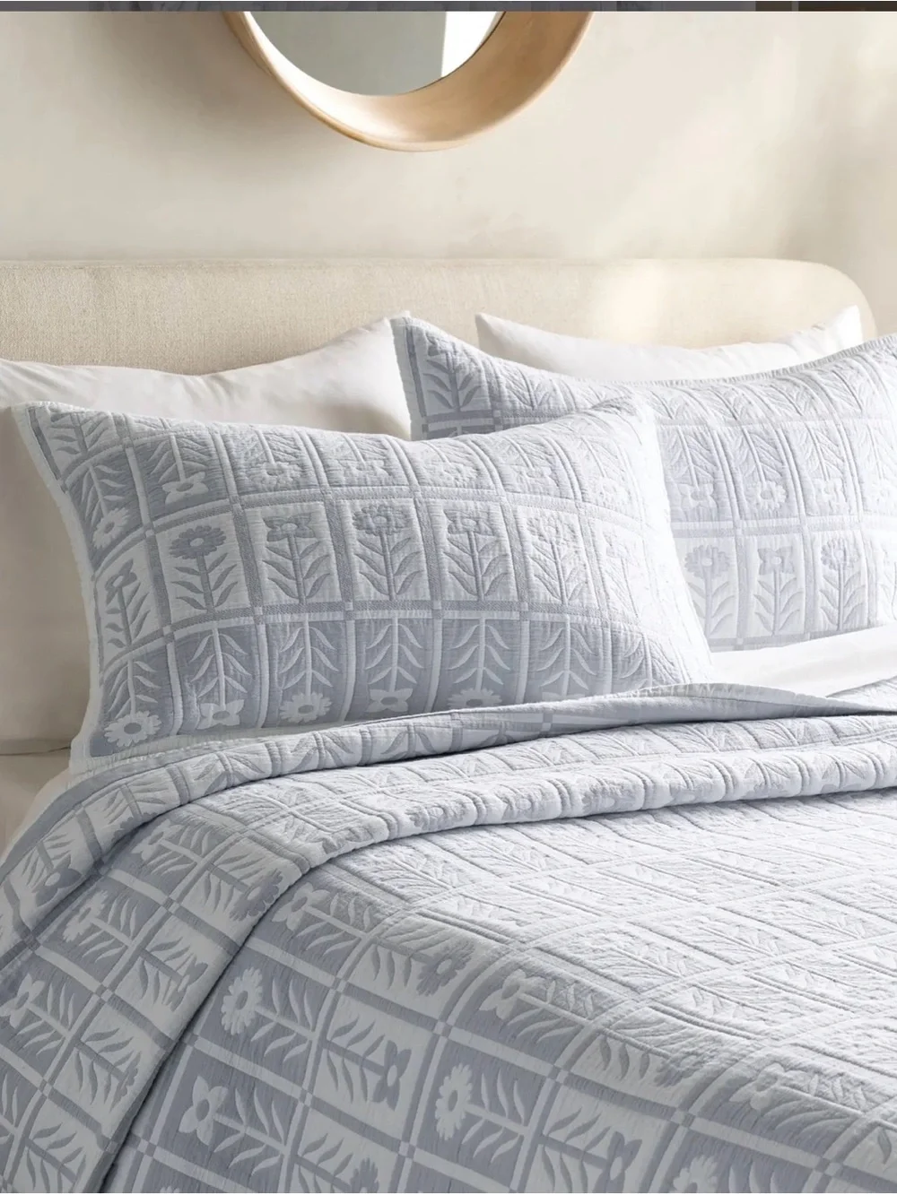Quince Organic Cotton Jacquard Floral Coverlet - King/Cali King - Blue Fog